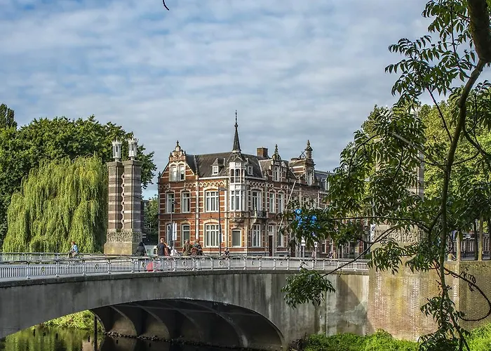 Bossche Suites Stationsweg